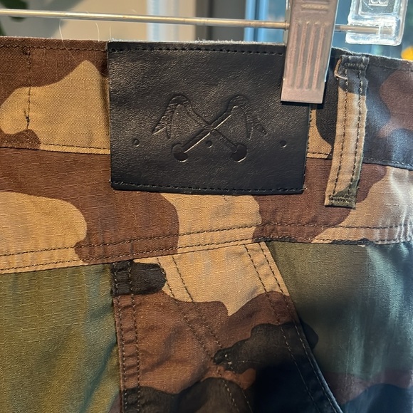 BLEU de PANAME Camouflage Jogger Pant - Picture 8 of 10